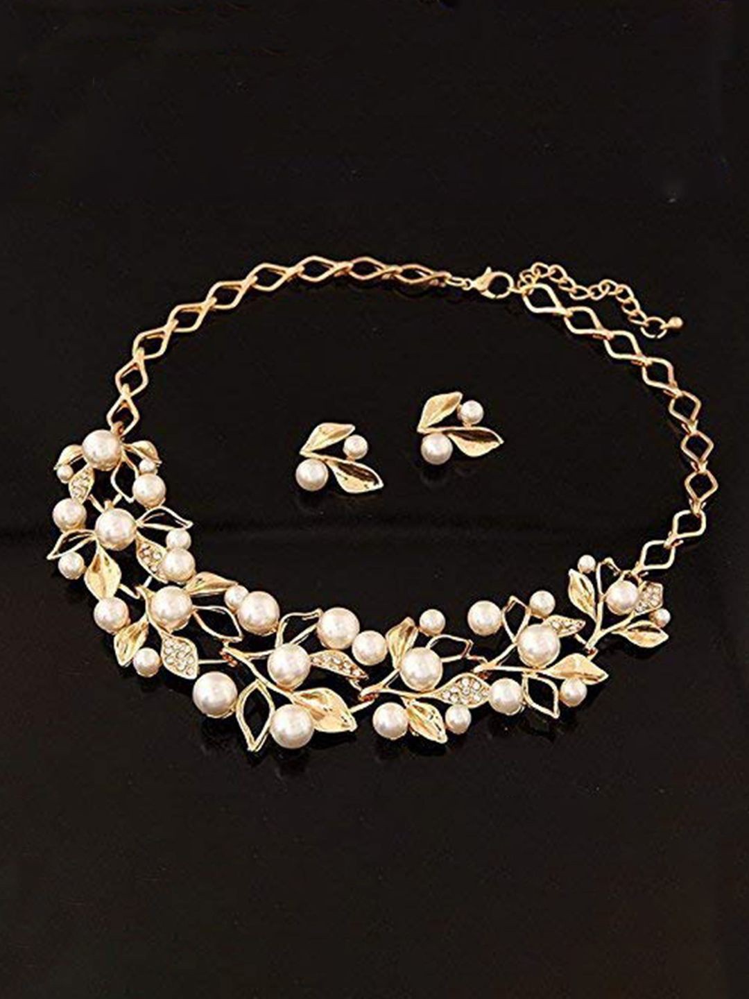 

YouBella Gold-Plated Jewellery Set