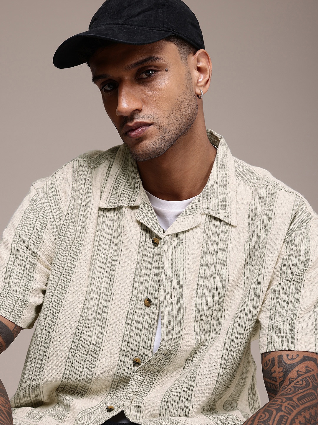 

Roadster Men Striped Oversized Casual Shirt, Beige
