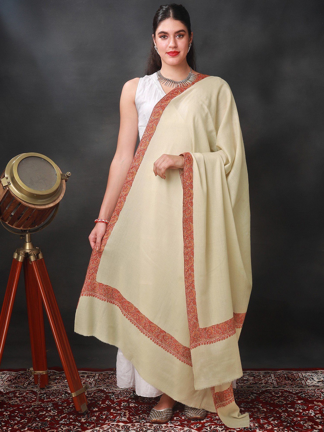 

Exotic India Women Woollen Shawl, Off white
