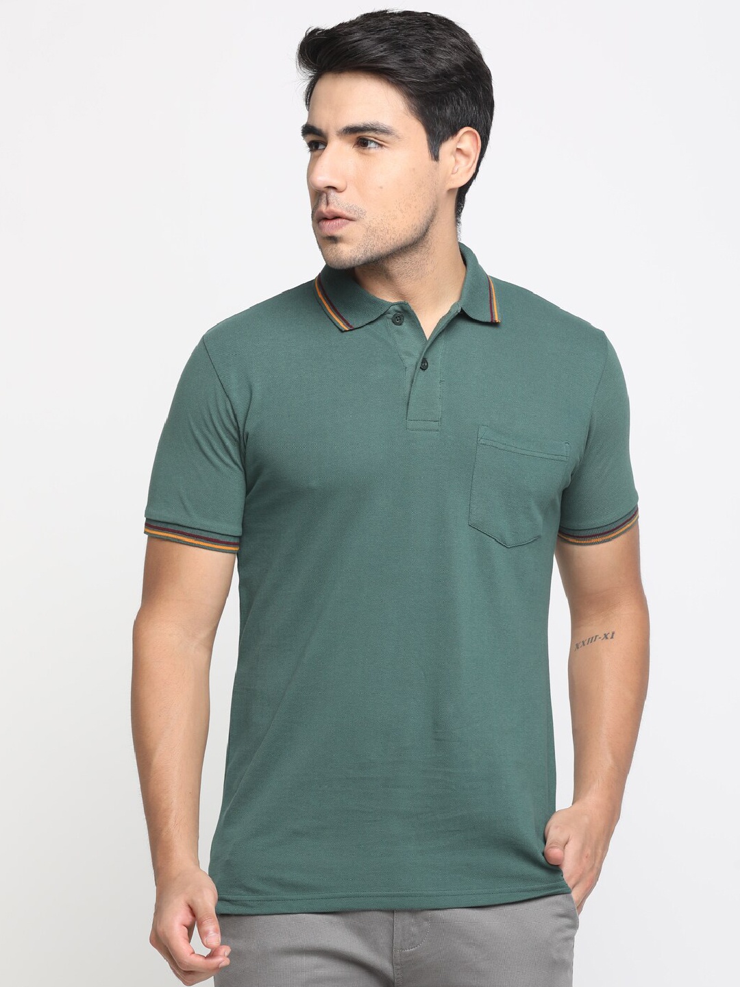 

Masculino Latino Plus Men Polo Collar Solid Pockets T-shirt, Green