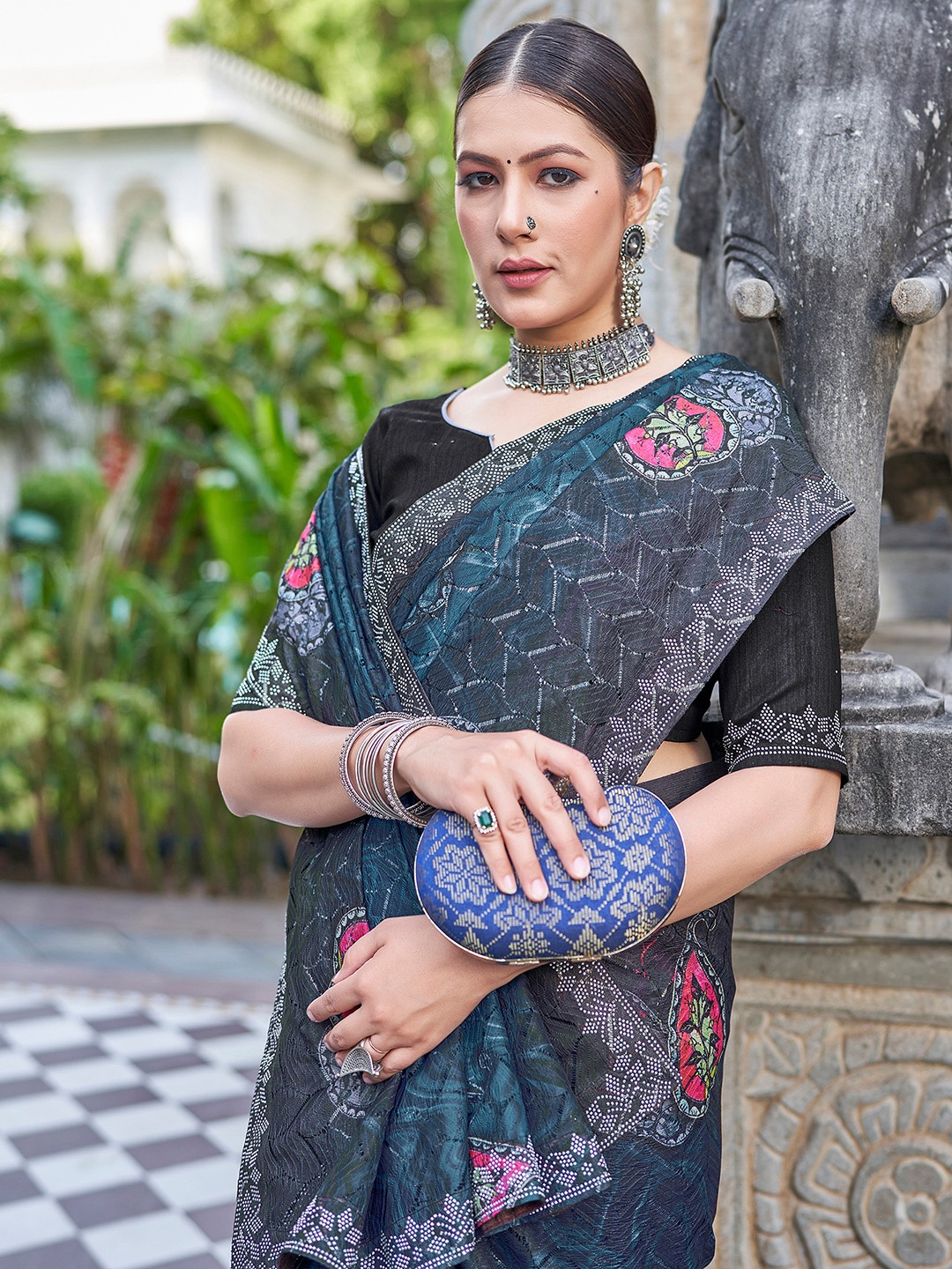 

Mitera Ethnic Motifs Beads and Stones Net Saree, Teal