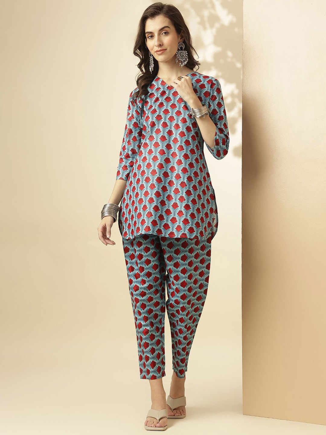 

KALINI Floral Printed V-Neck Three-Quarter Sleeves Printed Tunic & Trousers, Blue