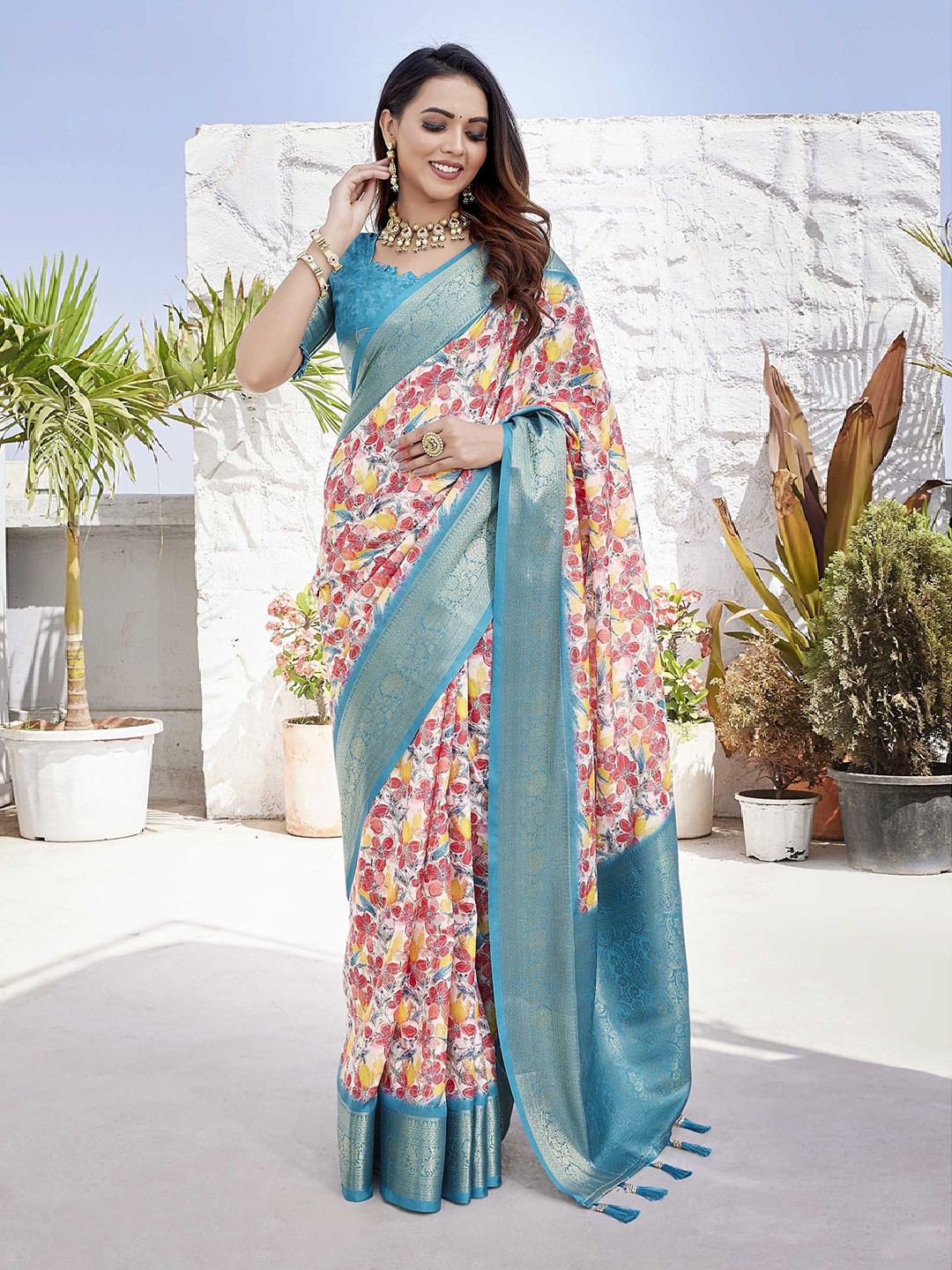 

Panzora Embellished Zari Banarasi Saree, Blue