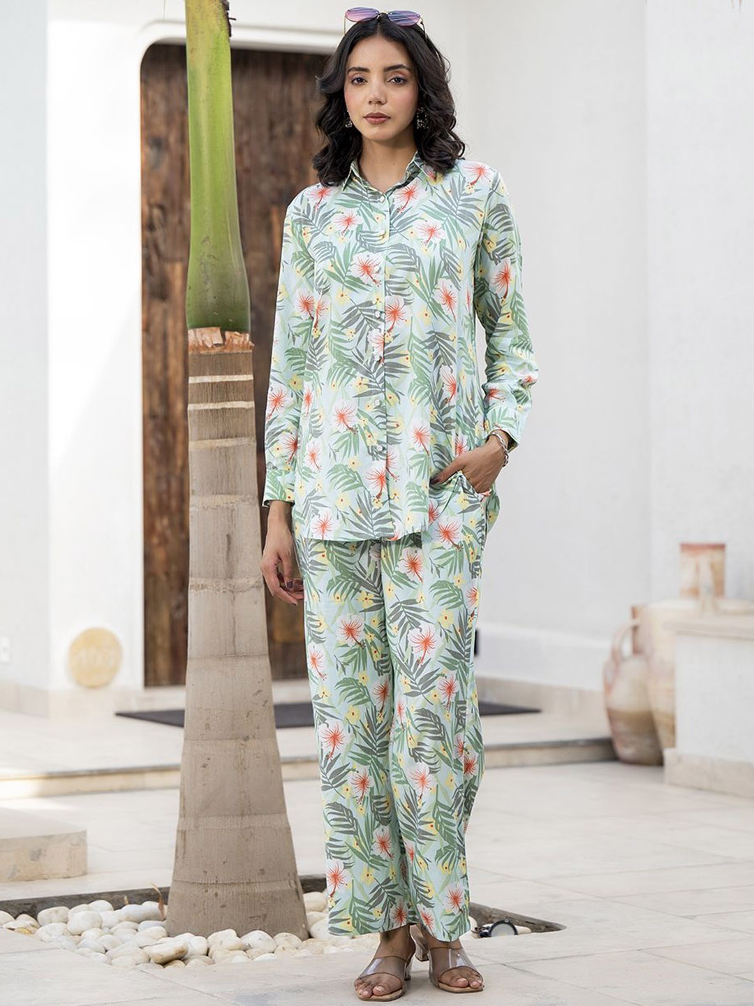 

Divena Floral Printed Long Sleeves Casual Shirt With Trousers, Blue