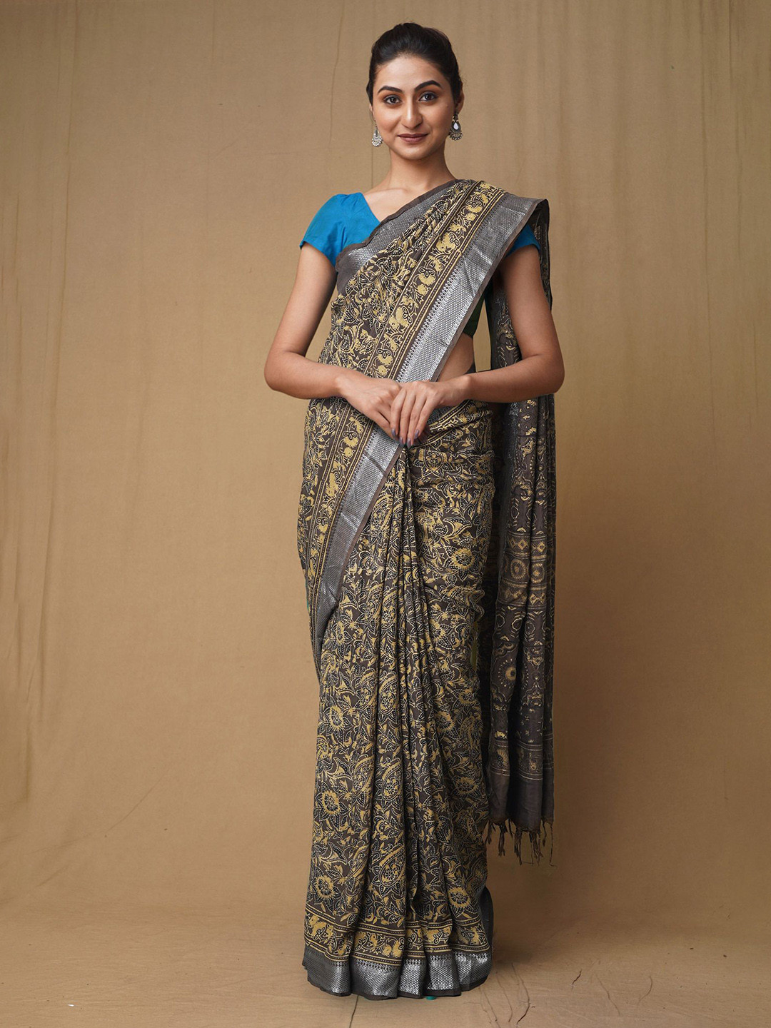 

Unnati Silks Ajrak Block Pure Silk Handloom Chanderi Saree, Grey