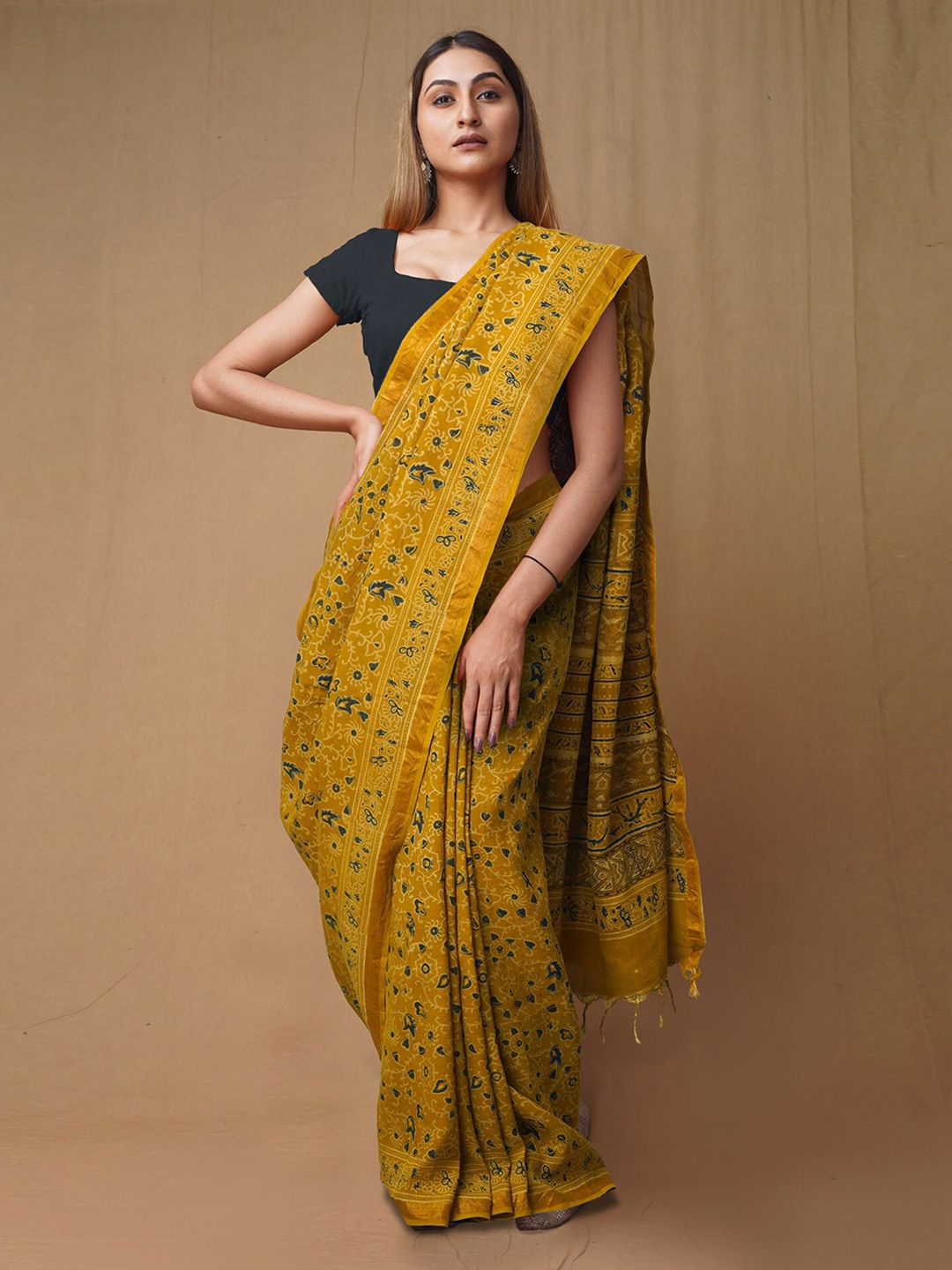 

Unnati Silks Ajrak Block Pure Silk Saree, Yellow