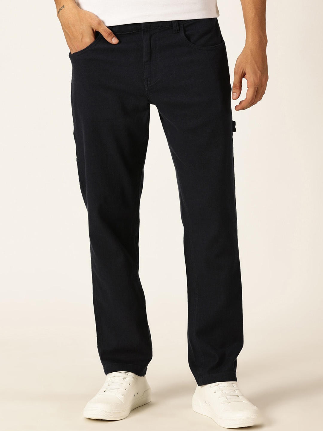 

Thomas Scott Men Urban Regular Fit Mid-Rise Easy Wash Linen Chinos Trousers, Navy blue