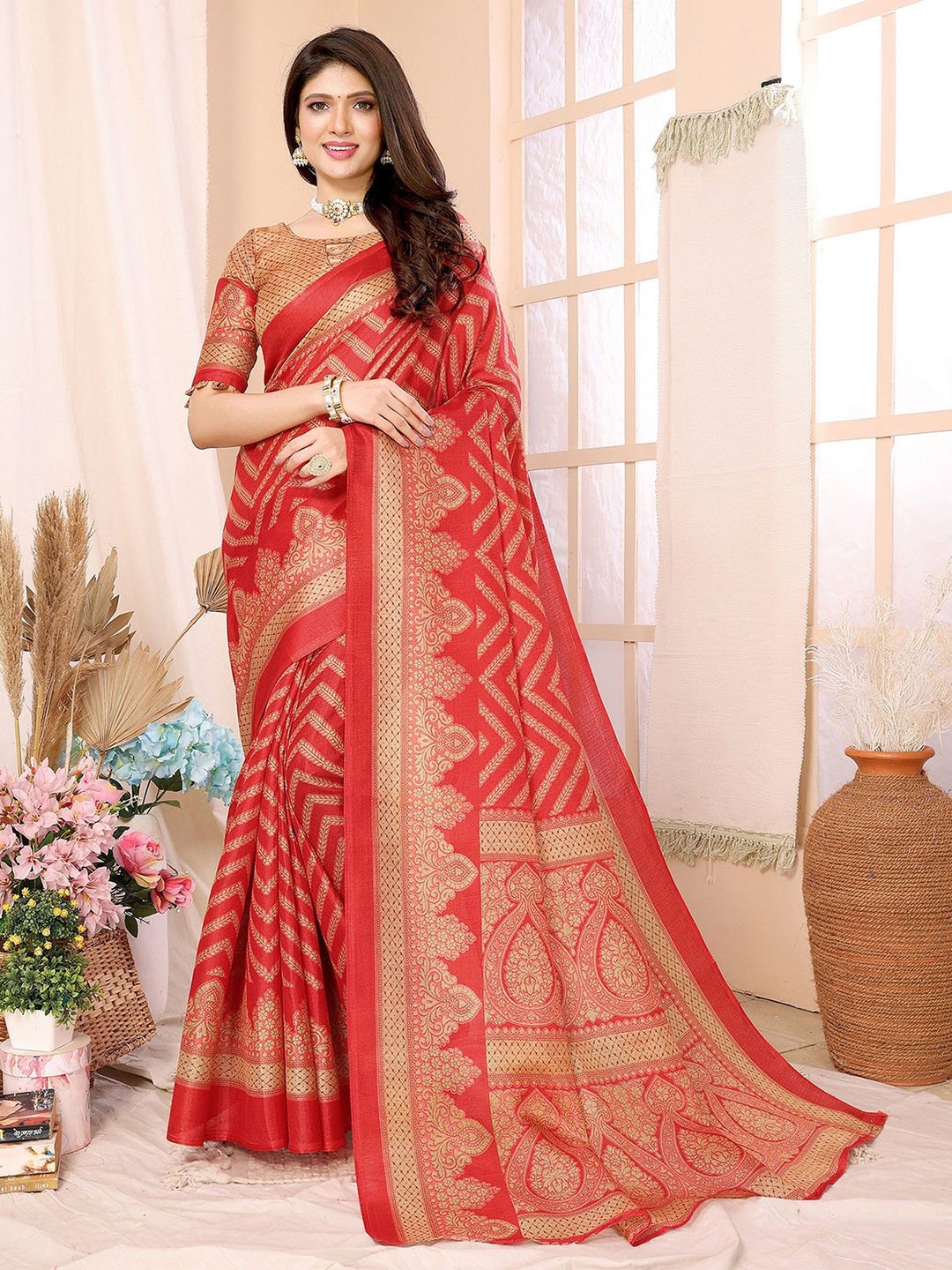 

KALINI Ethnic Motifs Printed Saree, Red