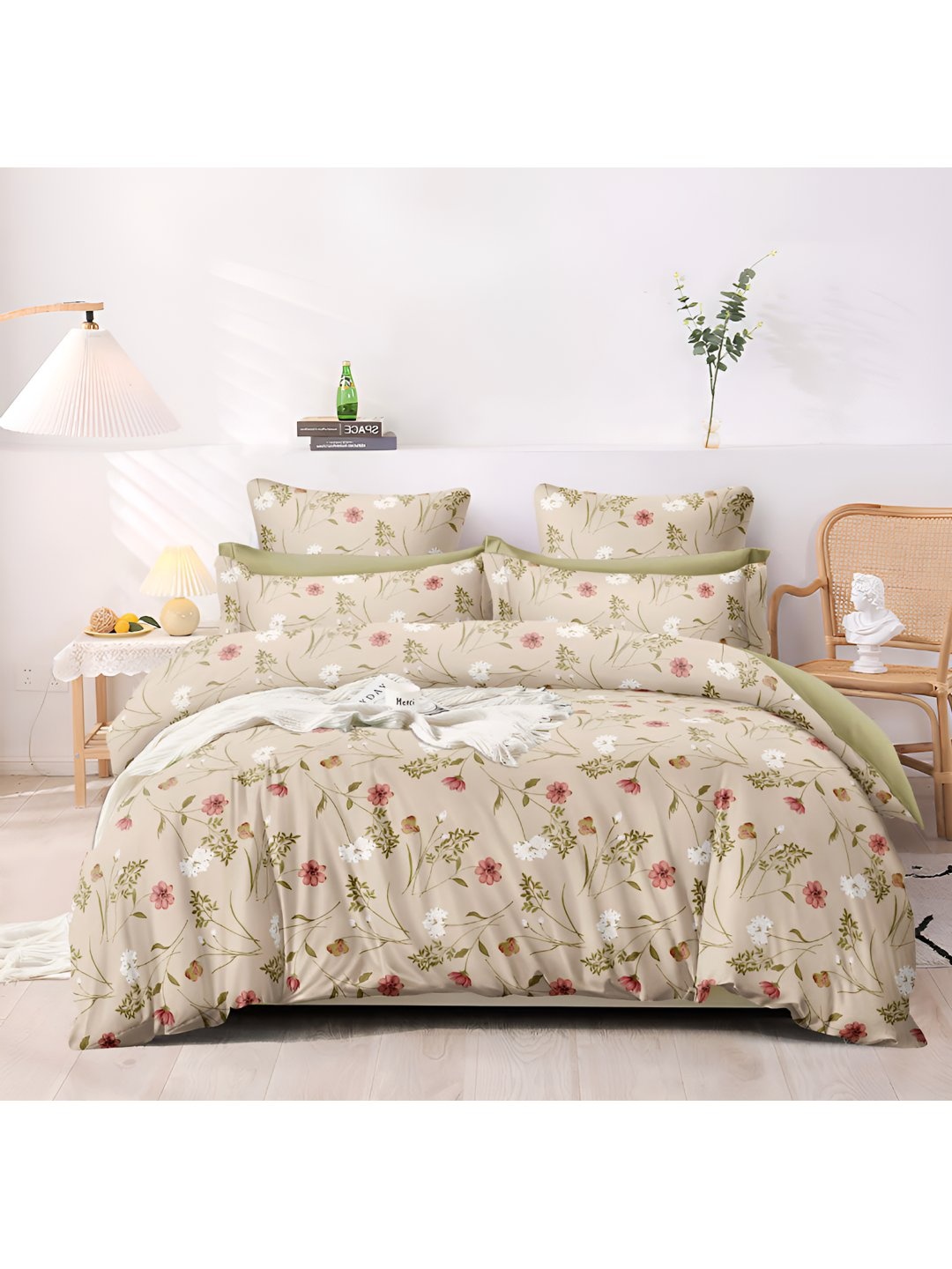 

Bajo's Cream & Green Floral Cotton 350 TC King Bedsheet With 2 Pillow Covers