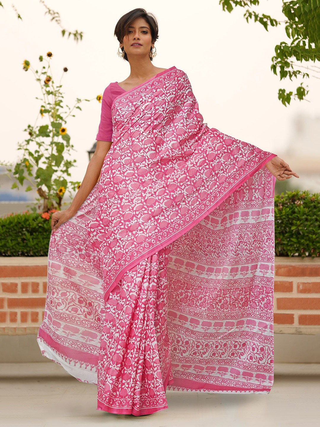 

Unnati Silks Ethnic Motifs Pure Cotton Handloom Block Print Saree, Pink