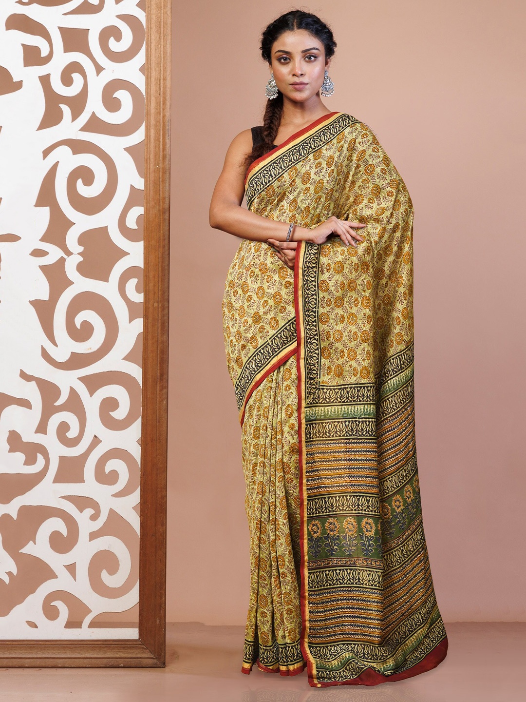 

Unnati Silks Ethnic Motifs Zari Handloom Chanderi Saree, Brown