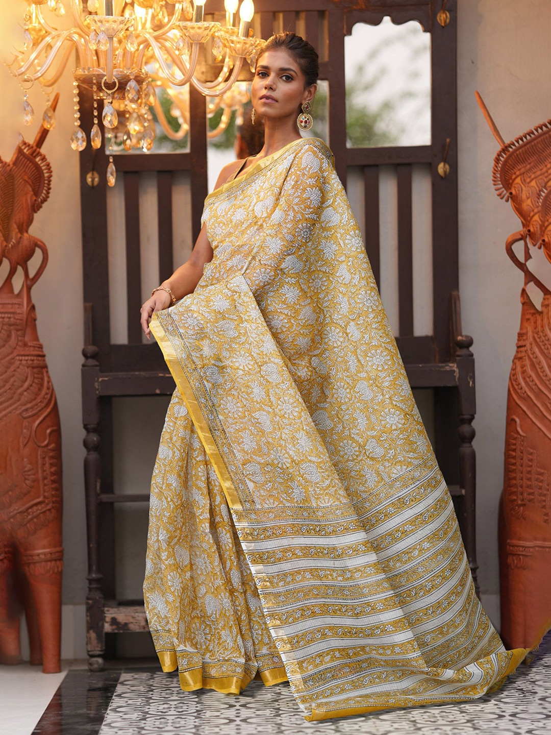 

Unnati Silks Ethnic Motifs Pure Cotton Handloom Kota Saree, Yellow