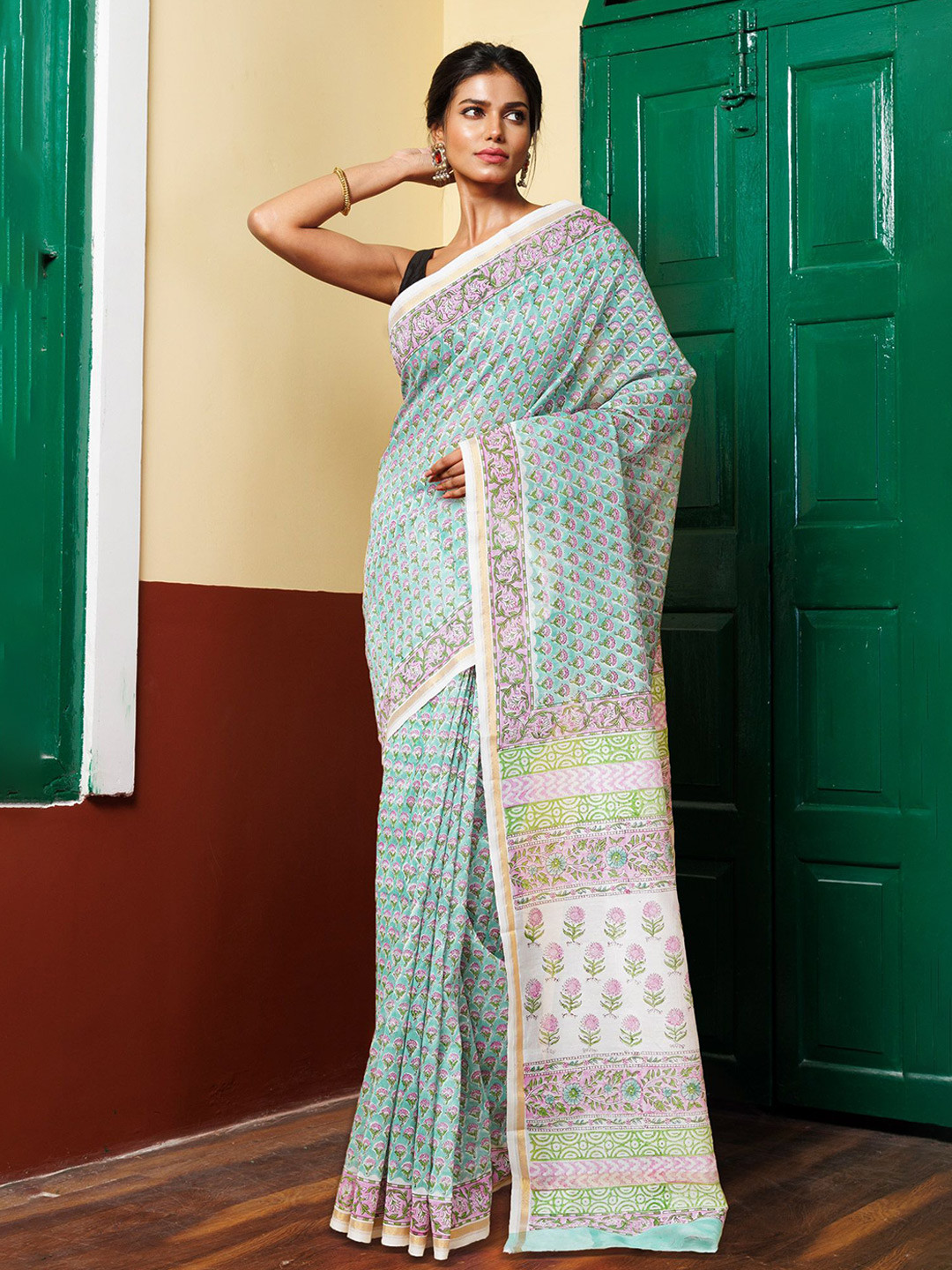 

Unnati Silks Ethnic Motifs Handloom Chanderi Saree, Green