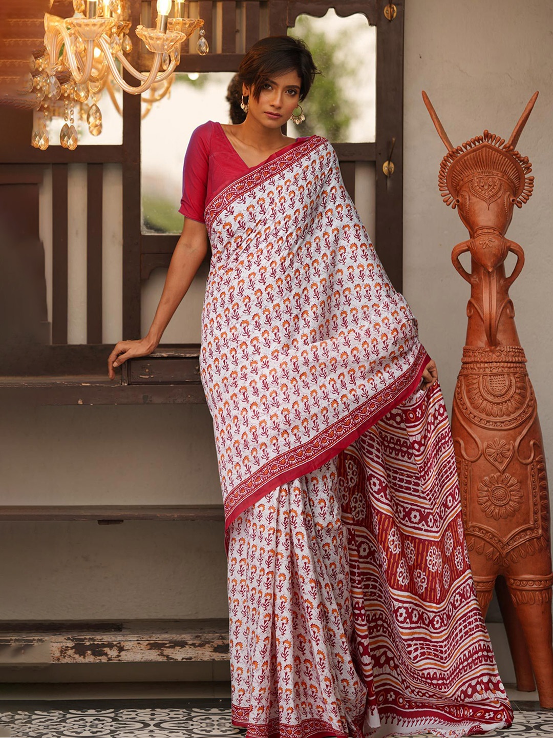 

Unnati Silks Ethnic Motifs Pure Cotton Handloom Block Print Saree, White