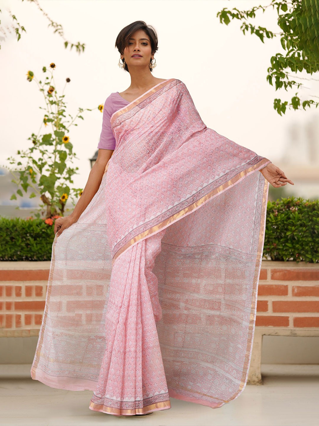 

Unnati Silks Ethnic Motifs Zari Handloom Kota Saree, Pink