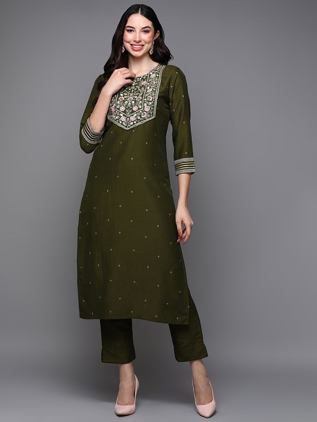 

KALINI Floral Embroidered Straight Kurta, Olive