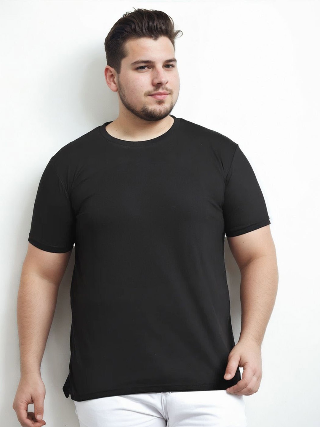 

NOBERO Plus Size Round Neck Short Sleeves Cotton Regular T-shirt, Black