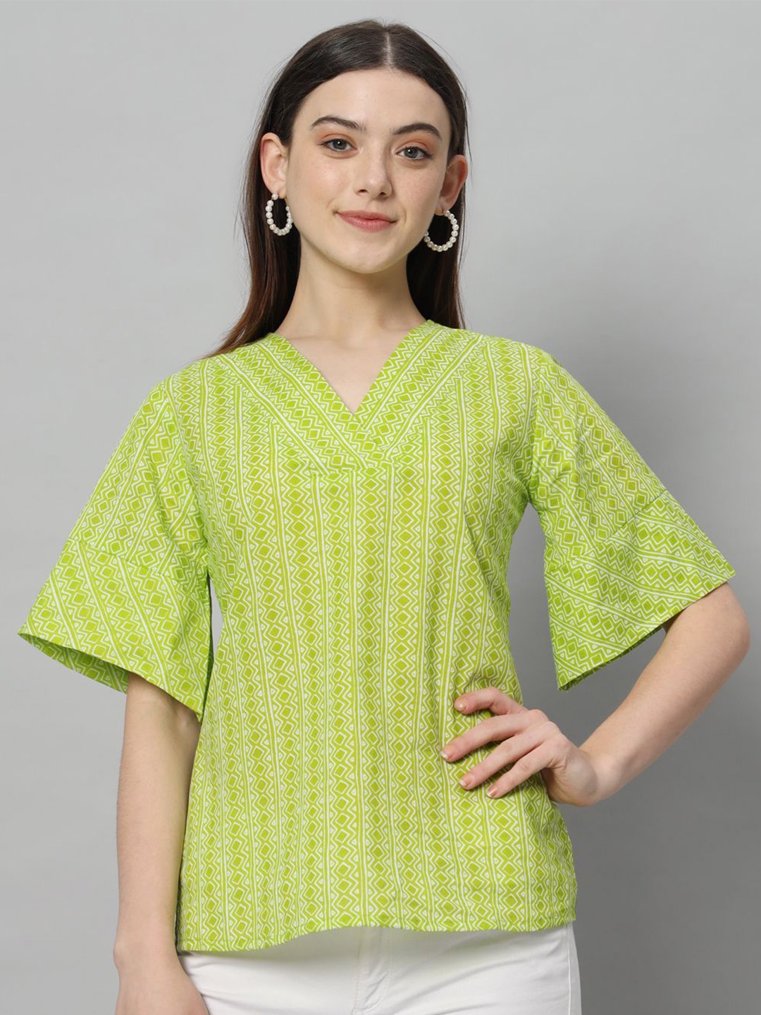 

HELLO DESIGN Geometric Printed Flared Sleeves V-Neck Top, Lime green