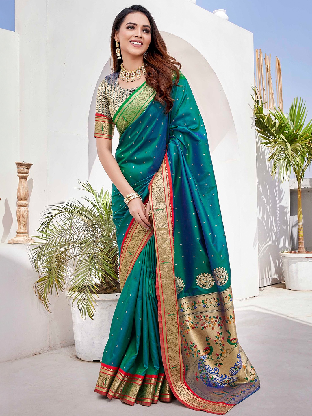 

Panzora Woven Design Zari Paithani Saree, Teal