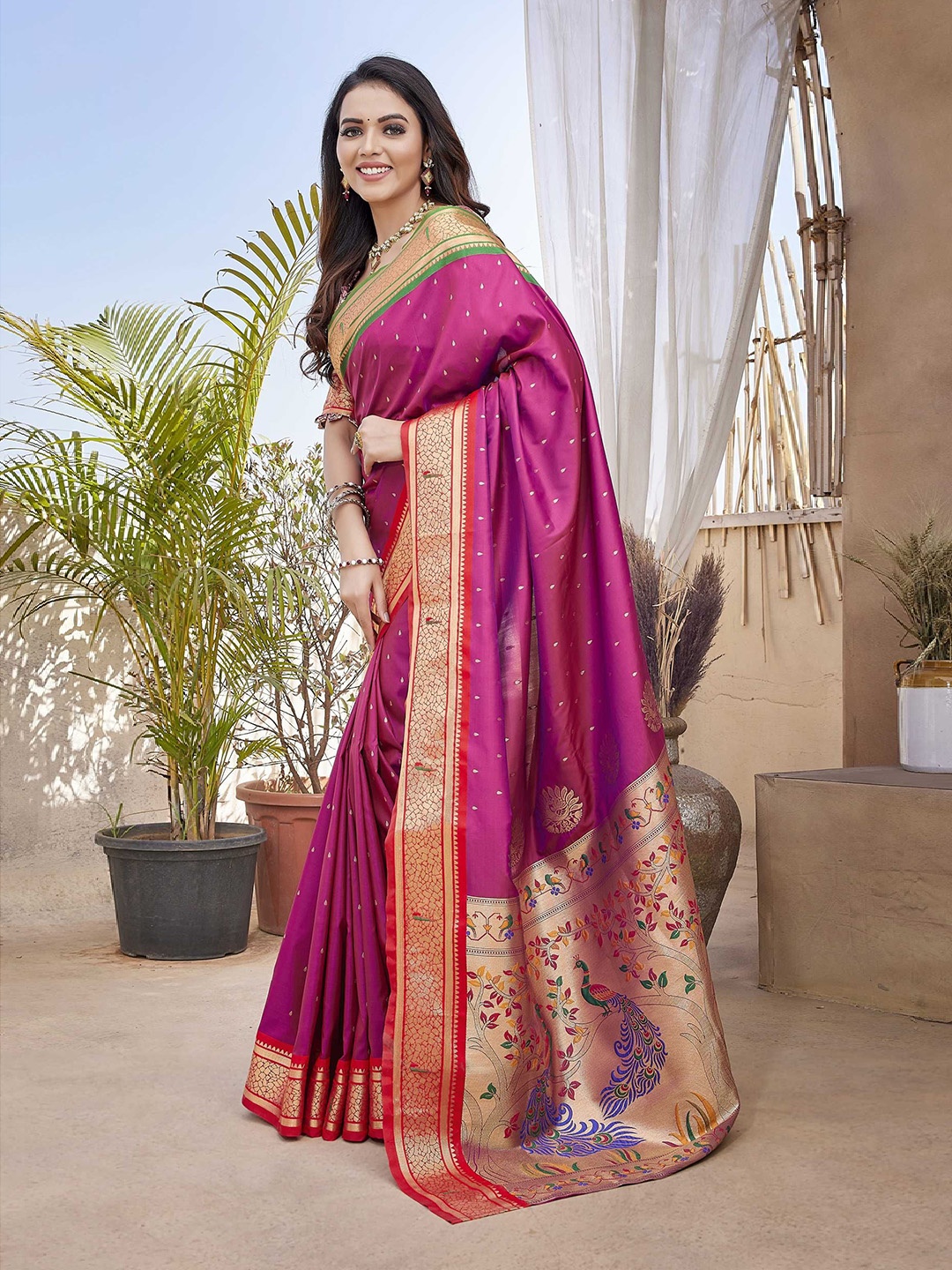

Panzora Woven Design Zari Paithani Saree, Pink