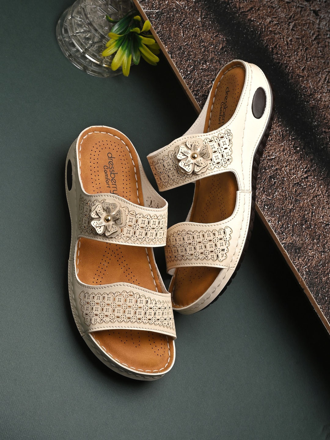 

DressBerry Women Open Toe Flats with Laser Cuts, Cream
