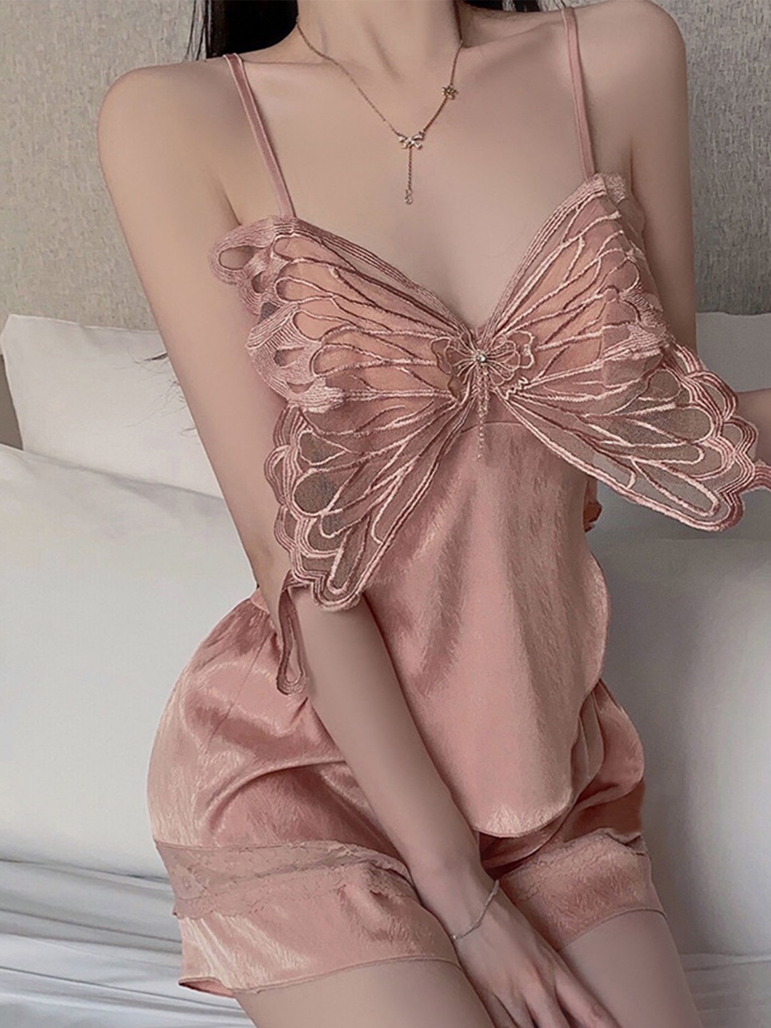 

LULU & SKY Nightdress, Rose gold