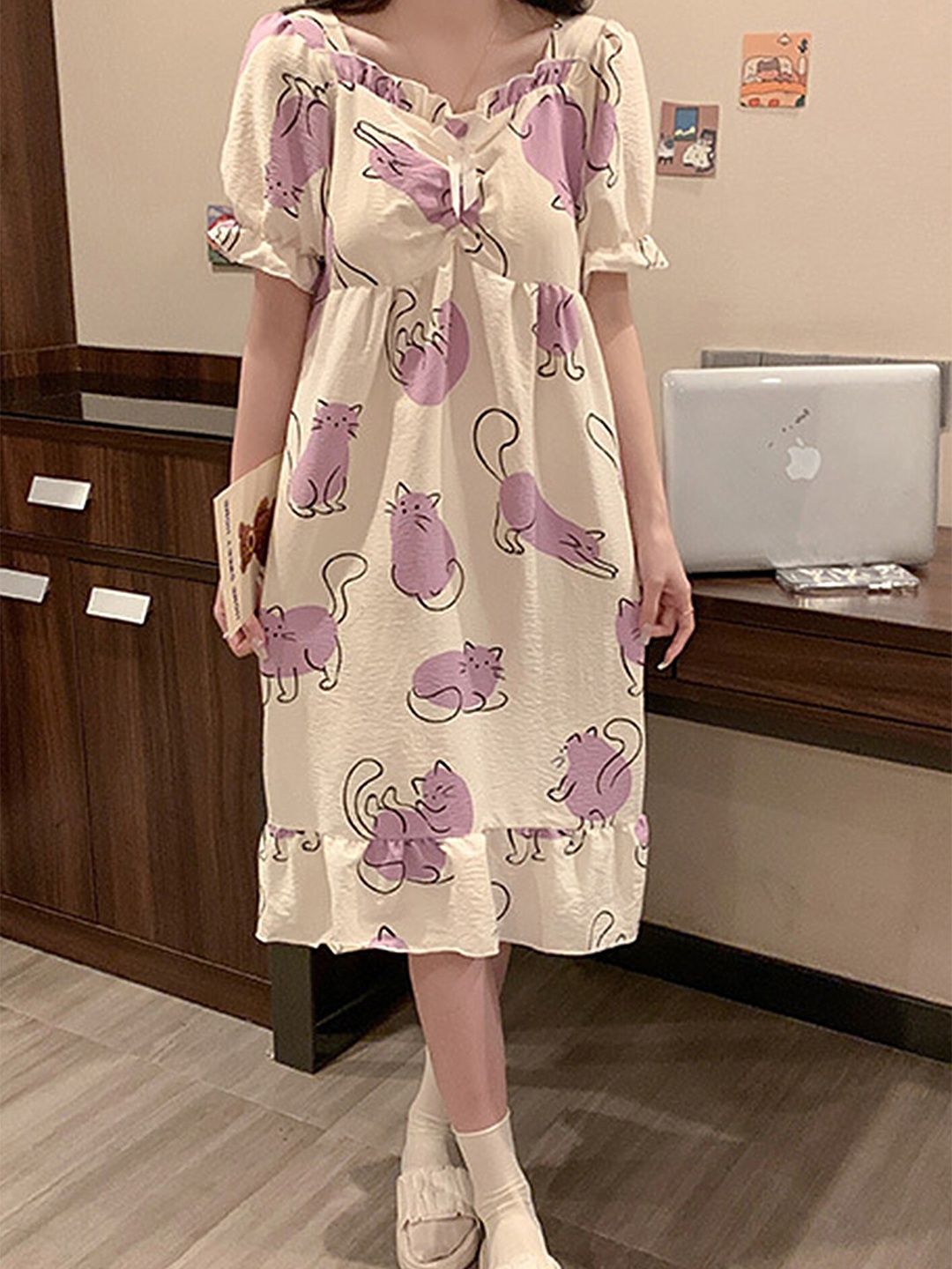 

LULU & SKY Graphic Printed Sweetheart Neck Nightdress, Purple