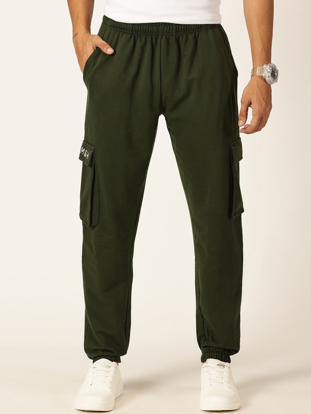 

Mast & Harbour Men Smart Loose Fit Cargo Joggers, Olive