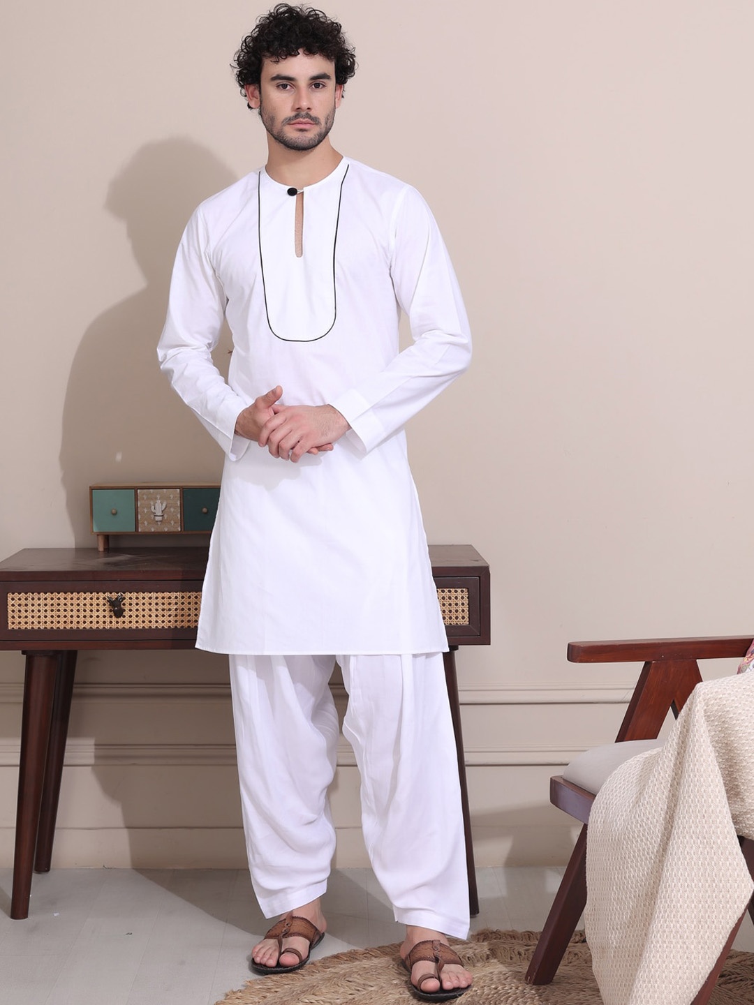 

MIDAV Keyhole Neck Yoke Design Regular Pure Cotton Straight Kurta with Salwar, White