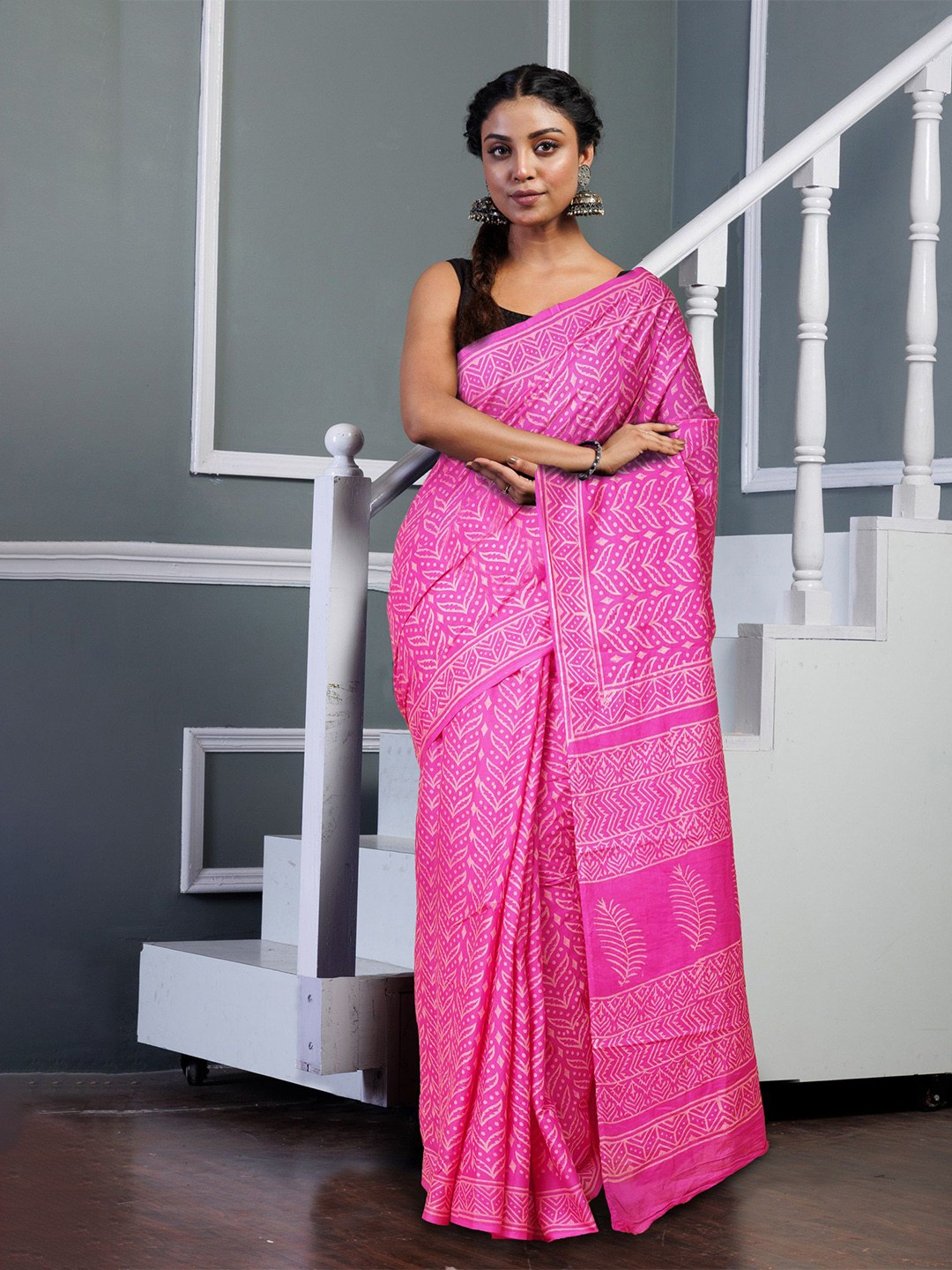 

Unnati Silks Ethnic Motifs Pure Cotton Handloom Block Print Saree, Pink