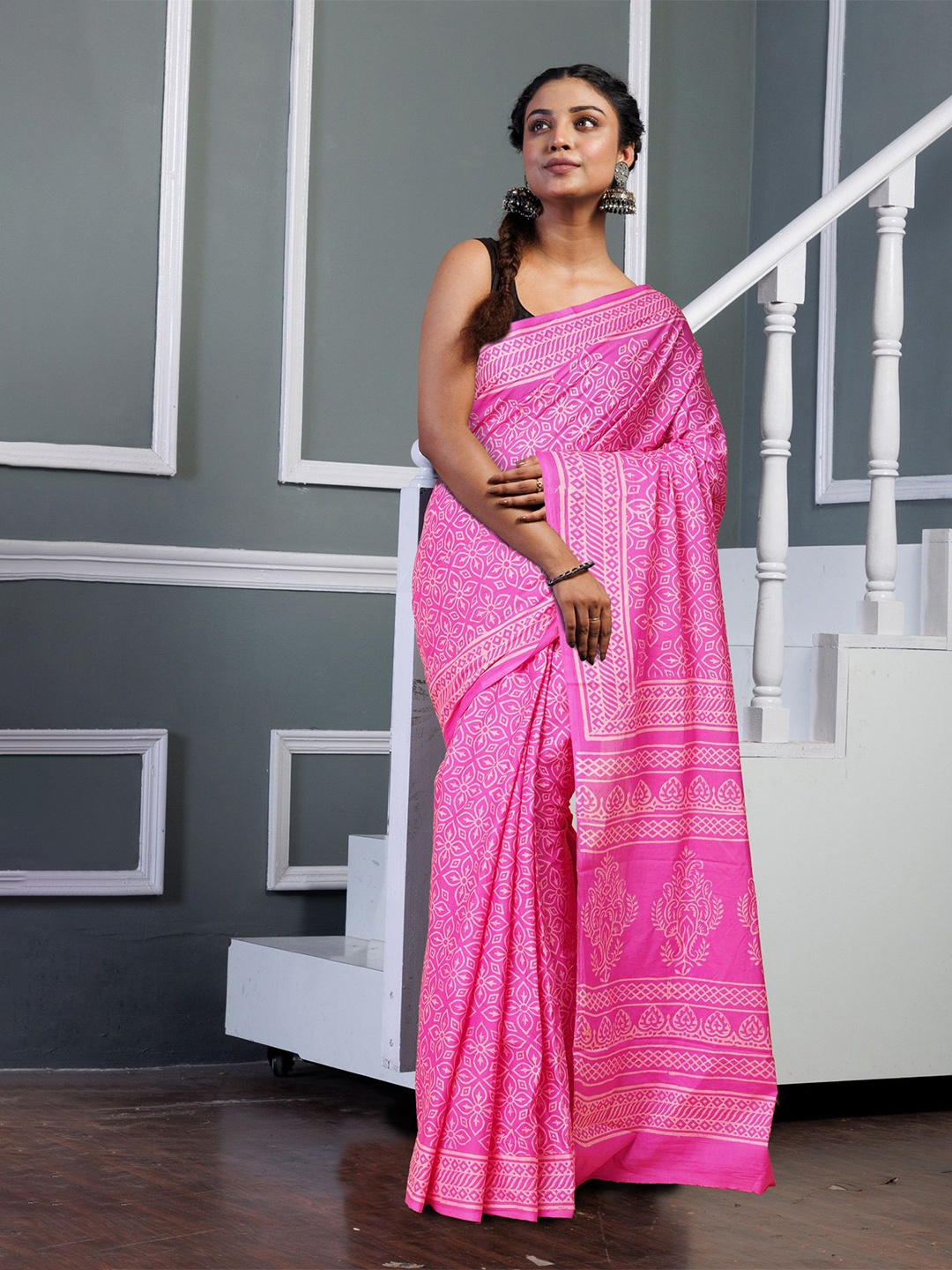 

Unnati Silks Ethnic Motifs Block Print Pure Cotton Handloom Saree, Pink