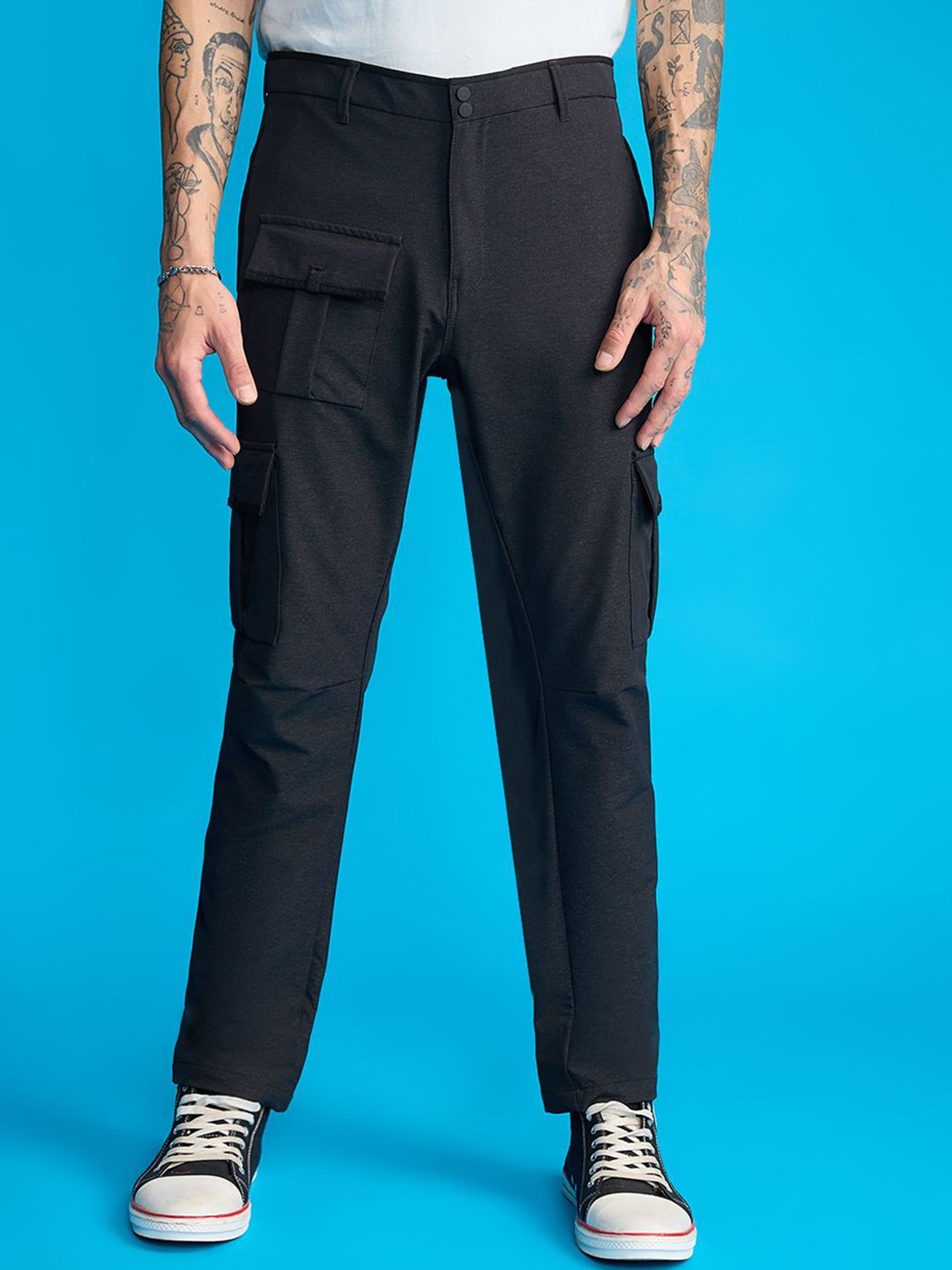 

FREAKINS Men Black Straight Fit High-Rise Clean Look Cotton Cargo Jeans