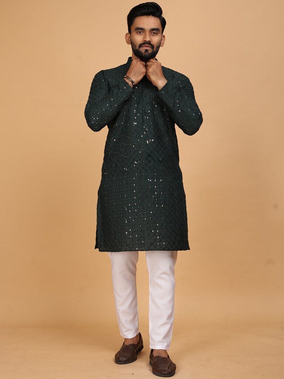 

Fashion FRICKS Men Ethnic Motifs Embroidered Regular Sequinned Kurta with Pyjamas, Green