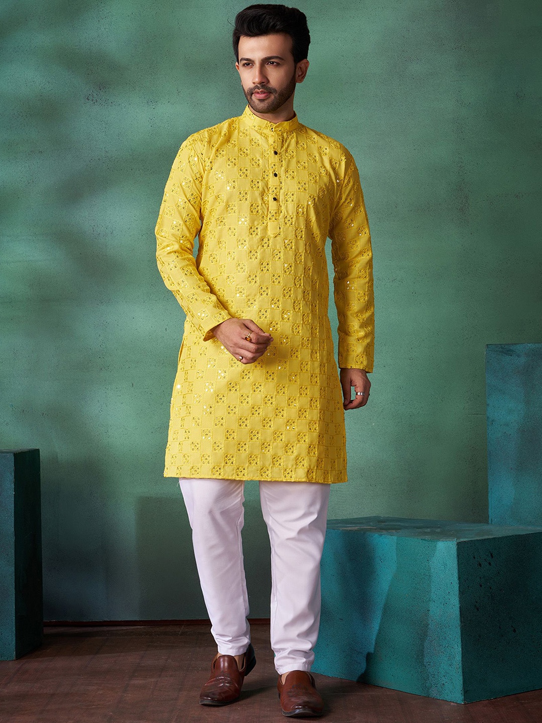

Fashion FRICKS Men Ethnic Motifs Embroidered Regular Sequinned Kurta with Pyjamas, Yellow