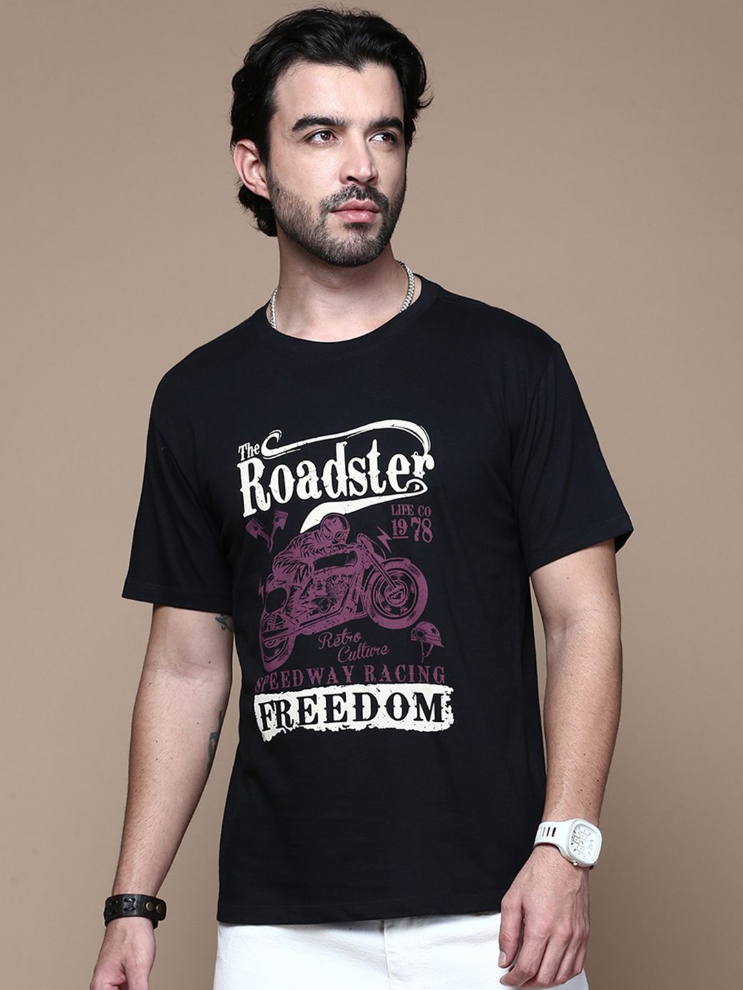 The Roadster Lifestyle Co Typography Printed Cotton T-Shirt, Black