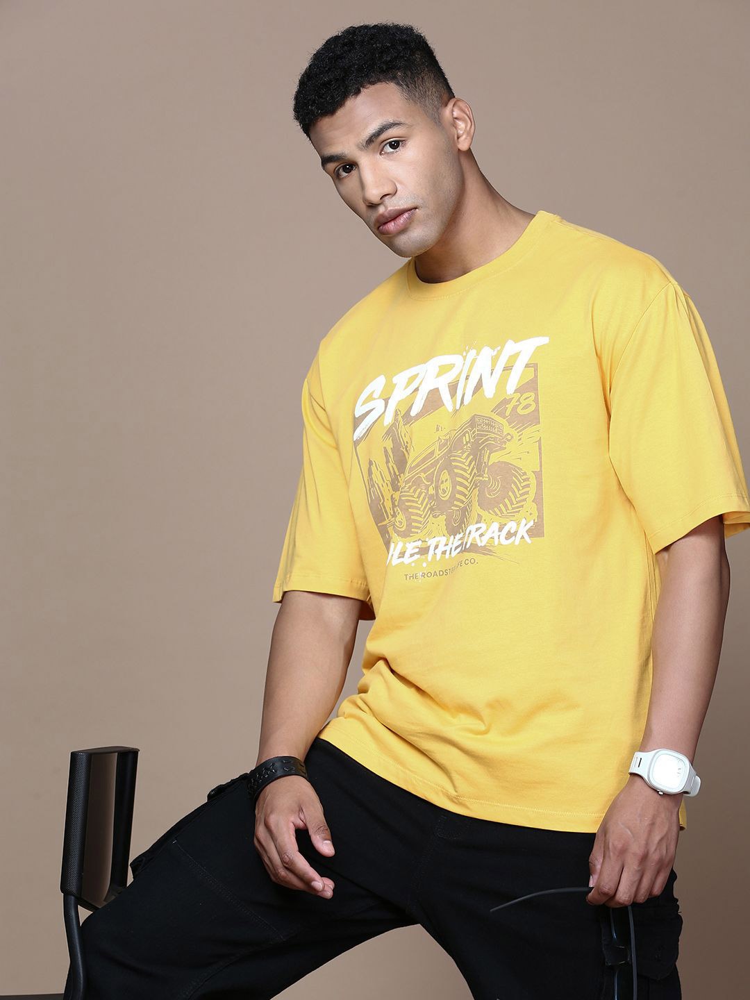 

The Roadster Lifestyle Co Printed Cotton T-Shirt, Yellow
