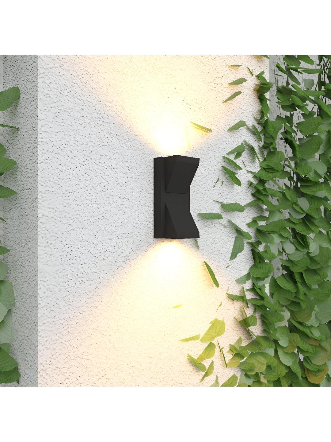 

SPARK WORLD Black Metal Abstrack Shaped Outdoor Lamp