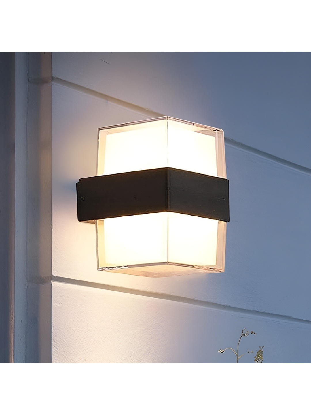 

SPARK WORLD Black & Yellow Self Assembly Outdoor Lamp