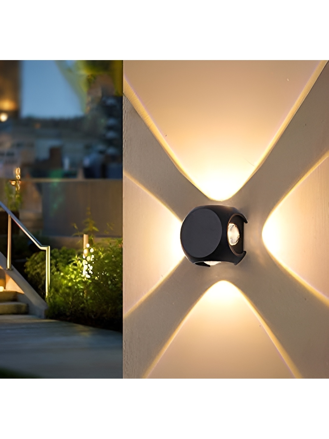 

SPARK WORLD Black Metal Textured Outdoor Lamps