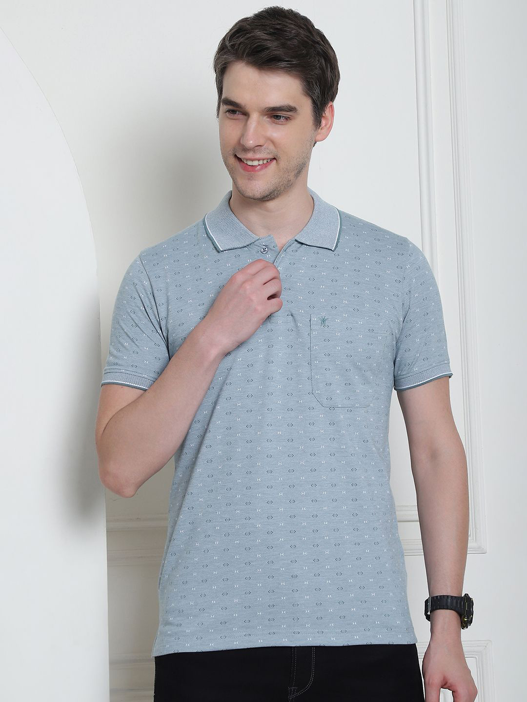 

VENITIAN Men Abstract Printed Polo Collar T-shirt, Blue