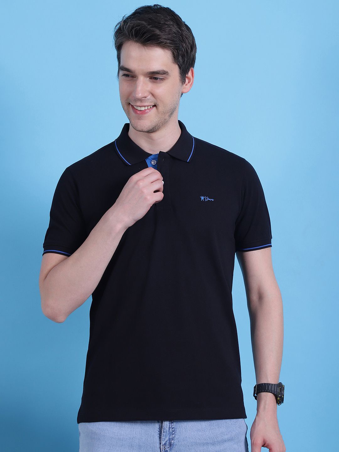 

VENITIAN Men Solid Polo Collar T-shirt, Black
