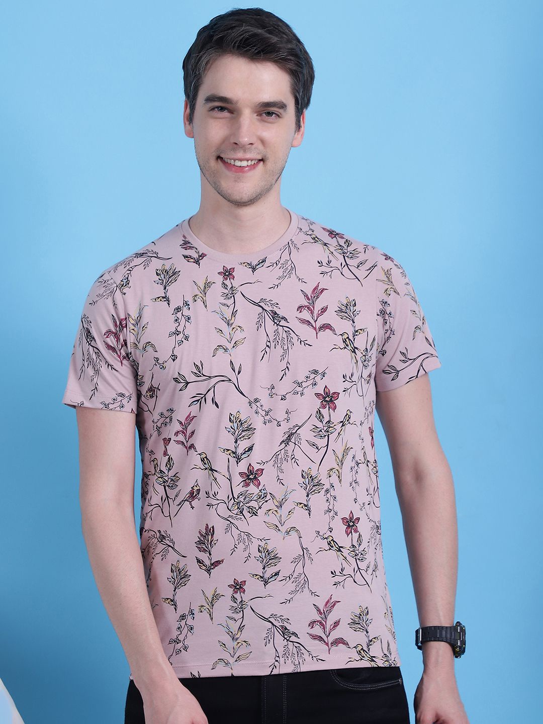 

VENITIAN Men Floral Printed Slim Fit T-shirt, Pink