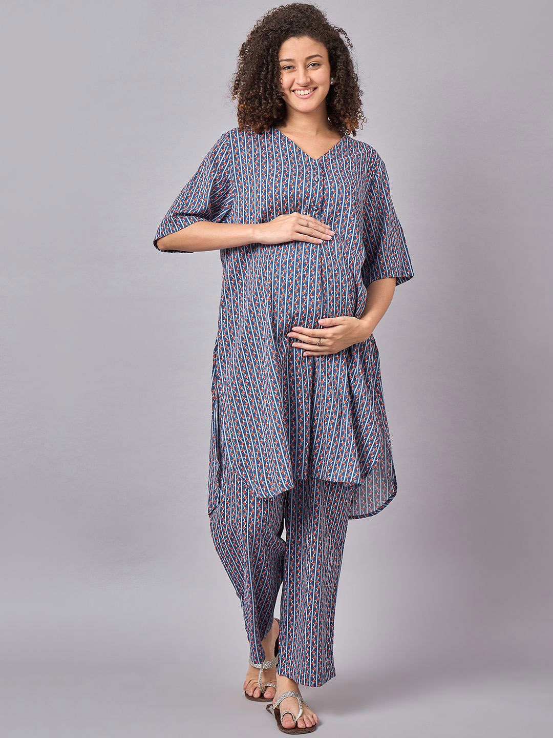 

Mine4Nine Floral Printed Regular Maternity Kurta with Trousers, Blue