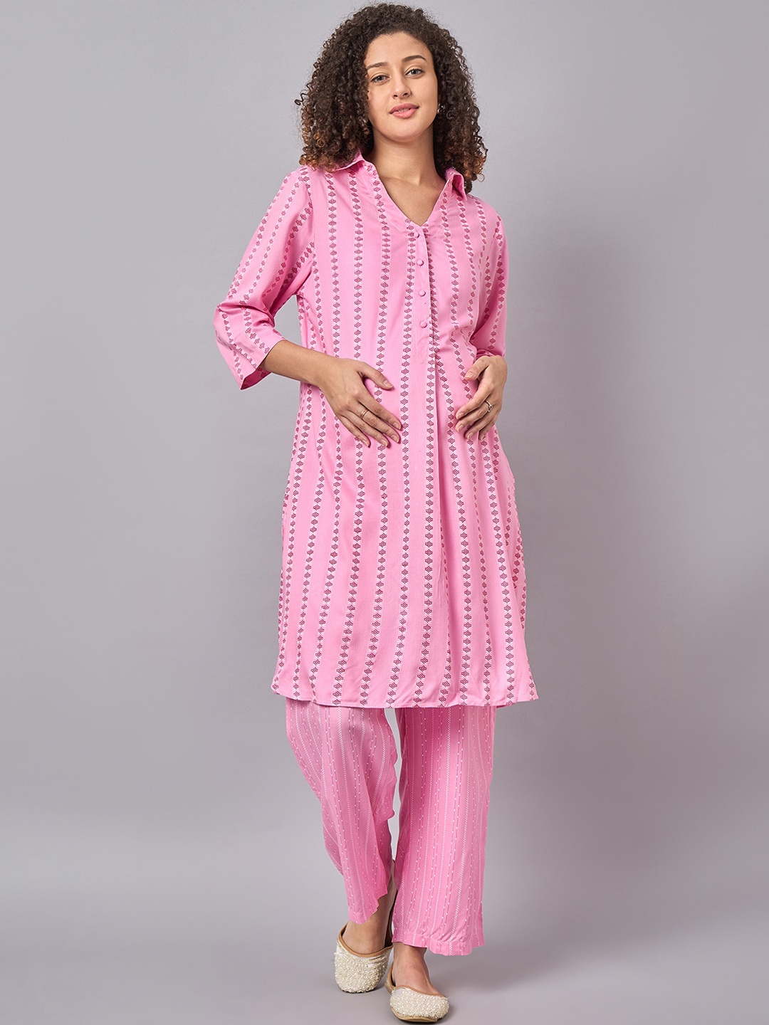 

Mine4Nine Printed Regular Maternity Kurta with Palazzos, Pink