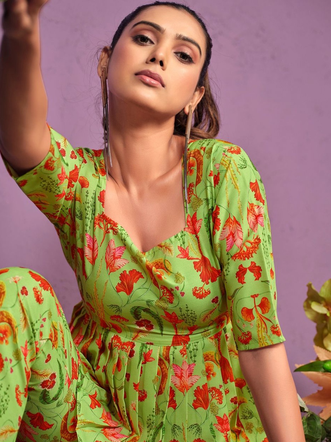 

Sangria Women Poly Cotton Floral Print Co-ord Set, Green