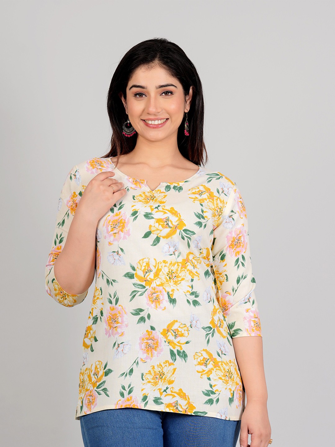 

Moktika Floral Printed Round Neck Cotton Top, Off white