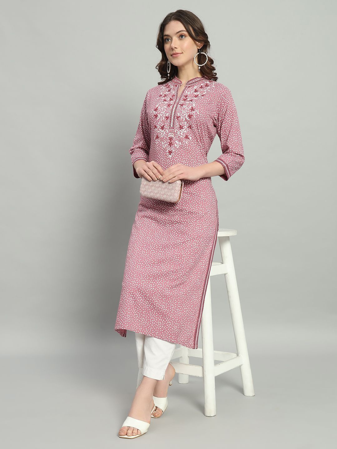 

ANGITA Embroidered Straight Kurta, Mauve