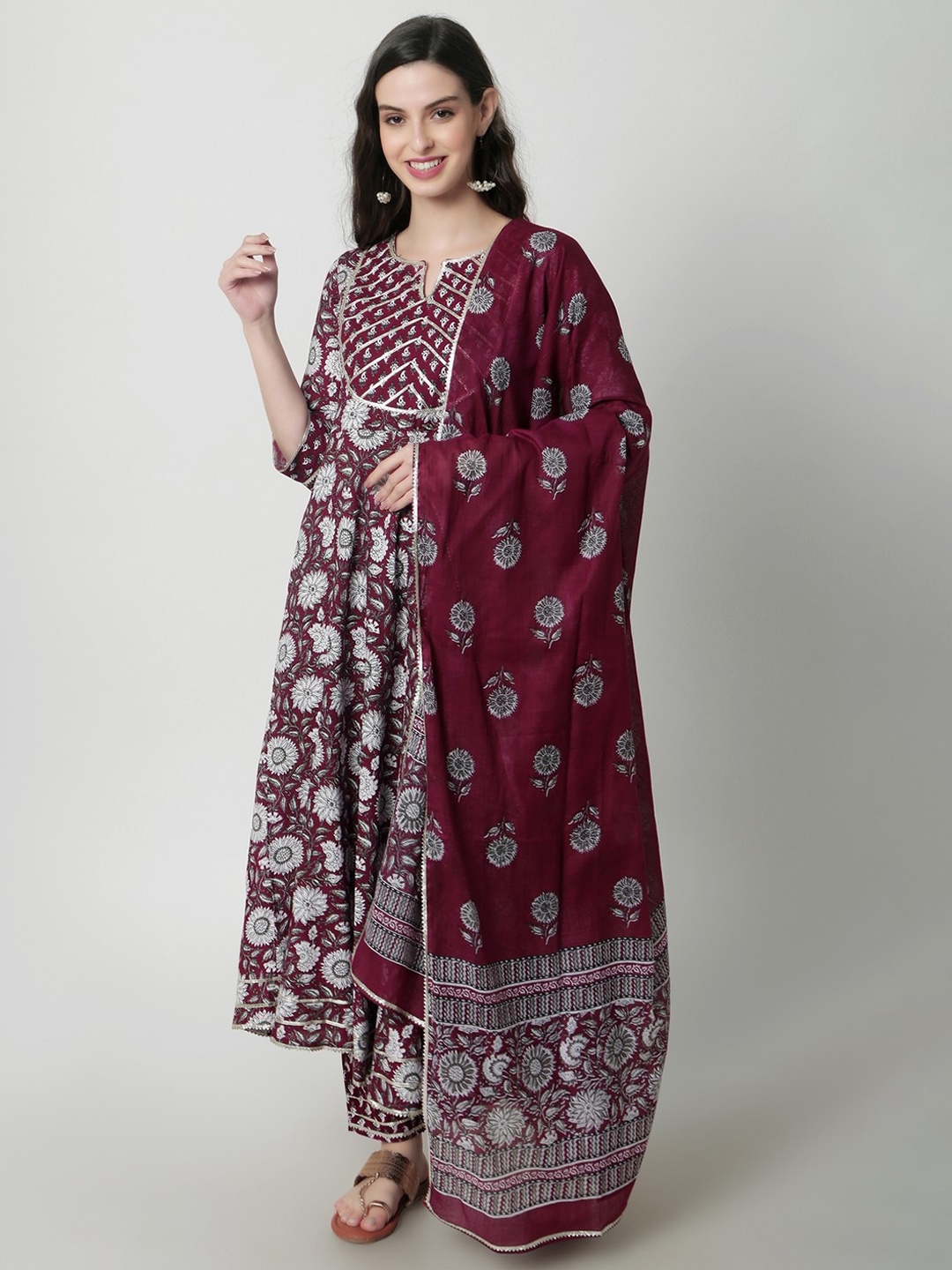 

Rubellite Notched Neck Floral Printed Gotta Patti Kurta with Trouser & Dupatta, Maroon