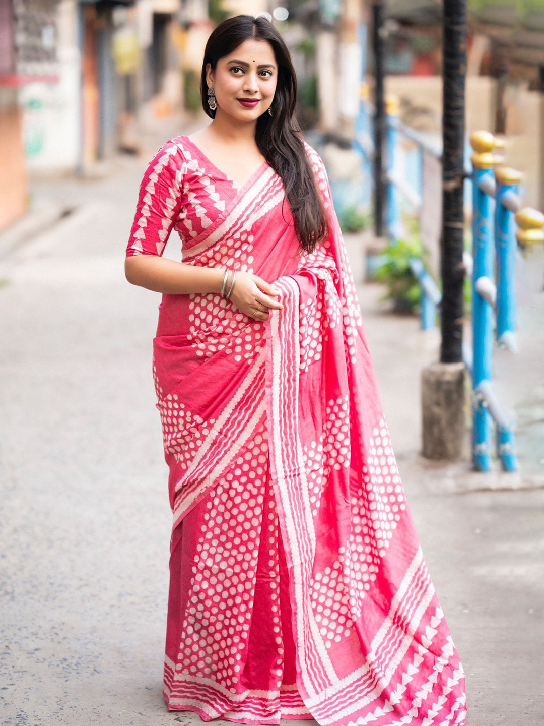 

STAVA CREATION Batik Pure Cotton Saree, Pink