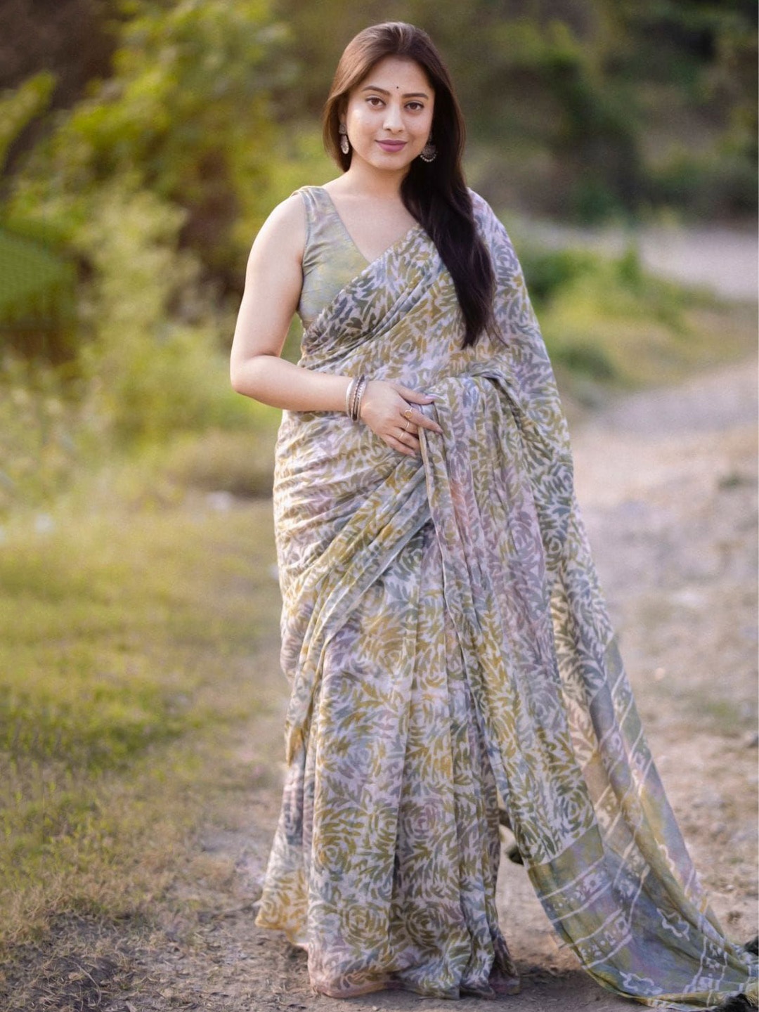 

STAVA CREATION Ethnic Motifs Pure Cotton Saree, Green